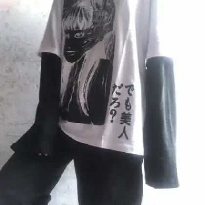  一本正经人男生头像不露脸半身,不用看脸就是潮流范的