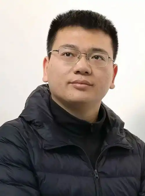  2025年中国美术学院初试考题人物头像
