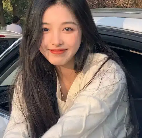  女生头像女生的眼里应该有星辰大海