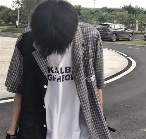  痞帅痞帅的男生头像