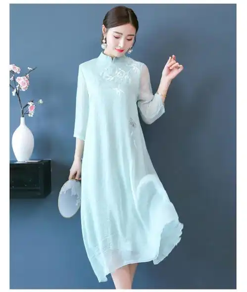  爱上粉色调季节染上连衣裙,犹如仙女下凡,清新脱俗