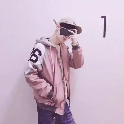 爱已消失,只有远远望去的背影