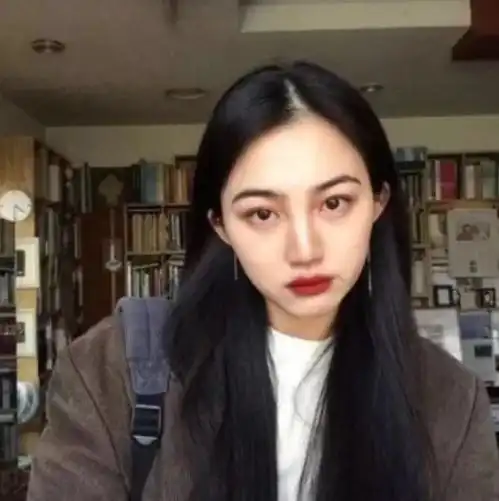  女生一旦喊你这3个称呼,傻弟弟要注意,当心进入海王鱼塘