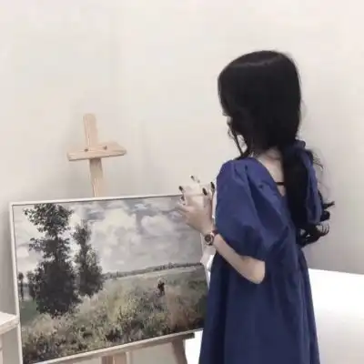 女生拽到爆的头像微信