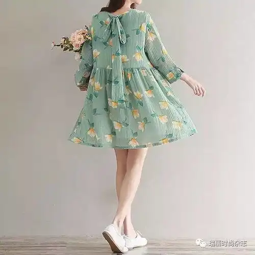  小清新连衣裙给女孩子带来唯美气息,很森女很文艺