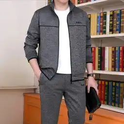  这几套秋季运动服套装,百搭又时髦而暖和,穿着舒适有活力又时尚