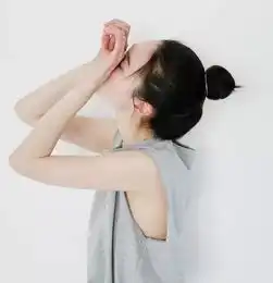  这样的傻女人最容易惯坏男人,有你吗
