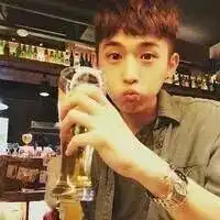  谁有这些女生的情侣头像,陪一套