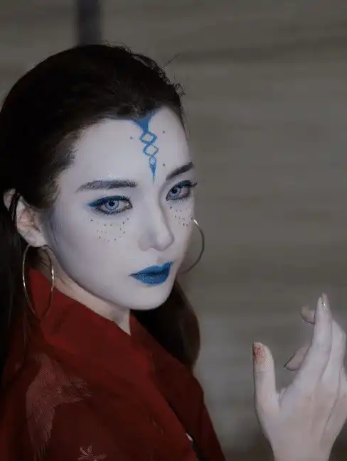  黑神话悟空的亢金星君火到抖音众多博主进行仿妆