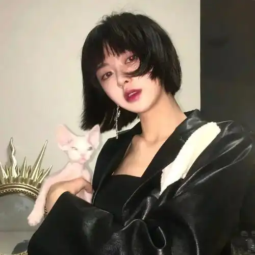 真人头像女生冷酷霸气 
