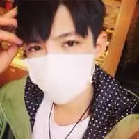好看的女士戴口罩头像指