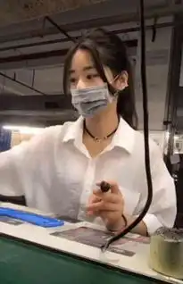  抖音流水线女神摘下口罩,大跌眼镜不敢想象没有美颜她长什么样