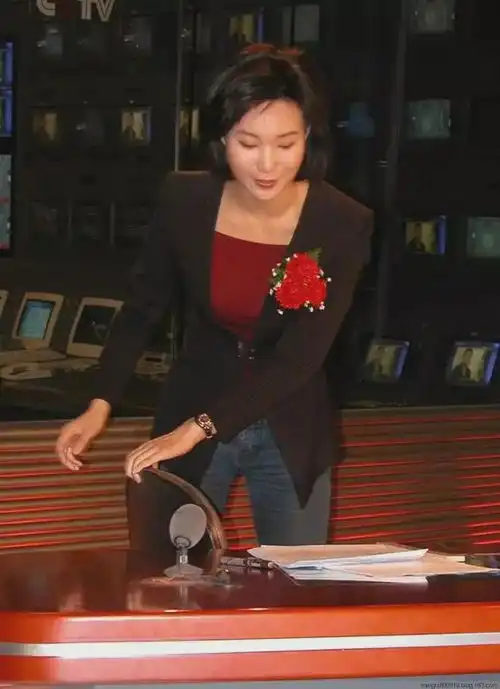  震惊11月3日下午,娱乐圈突传新闻联播主持人李梓萌最新消息