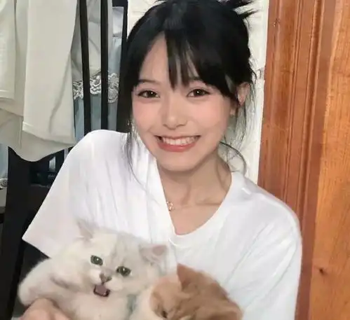 女生笑头像图片
