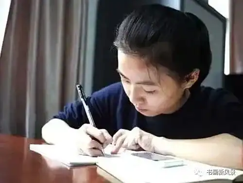  越南美女留学生的中国字