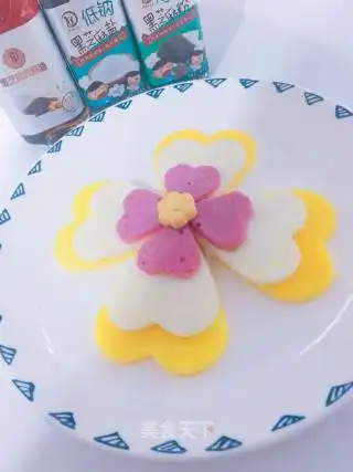  三色四叶草