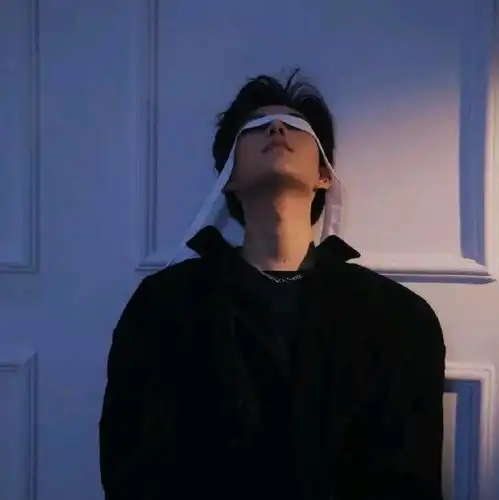 男孩子本就各有各的帅法