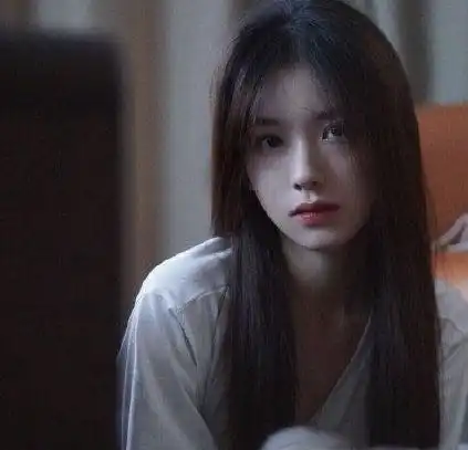 女生头像萌笑孙一宁