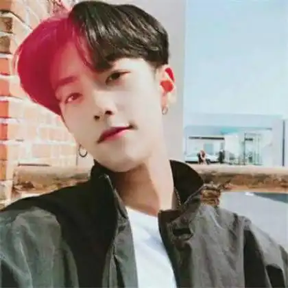 带来好运的男生微信头像