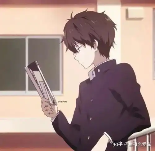 男生光头头像动漫侧脸