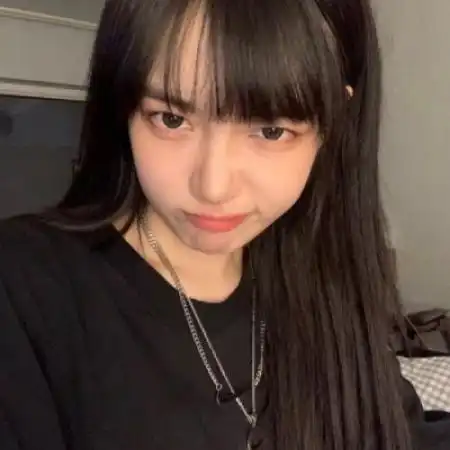  高冷女神头像霸气别拿你的高贵践踏我