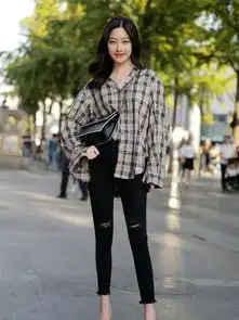  街拍亭亭玉立的邻家女孩,是你的心动女生吗