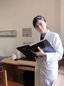  浙江有位颜值逆天的女医生身材火辣,穿着旗袍上班,全国医生都成了她的粉丝