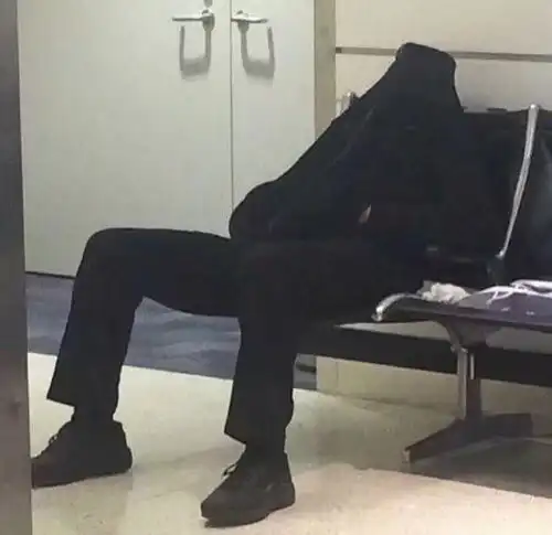  有没有那种人间不值得的头像