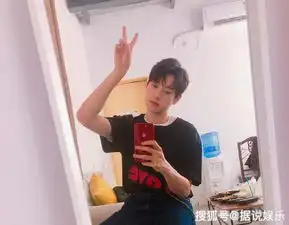  与女性朋友一起看展,魏大勋否认恋情被曝,女主疑似杨幂