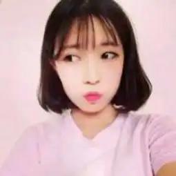 q友乐园女生头像情侣头