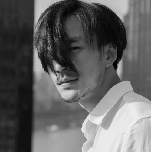  见过真心喜欢是什么样子,所以遮遮掩掩的喜欢真的不算数