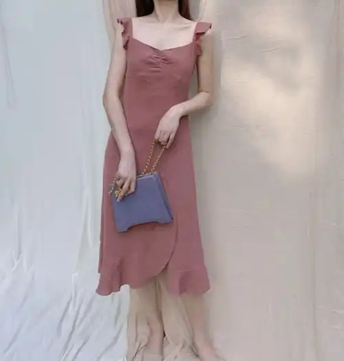  别总穿黑白灰了高级感十足的莫兰迪色穿起来,让你优雅又时髦