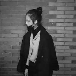  女生戴口罩头像女霸气图片2018越成熟越能看清那不是爱