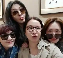  大小s范晓萱阿雅不油腻中年女孩