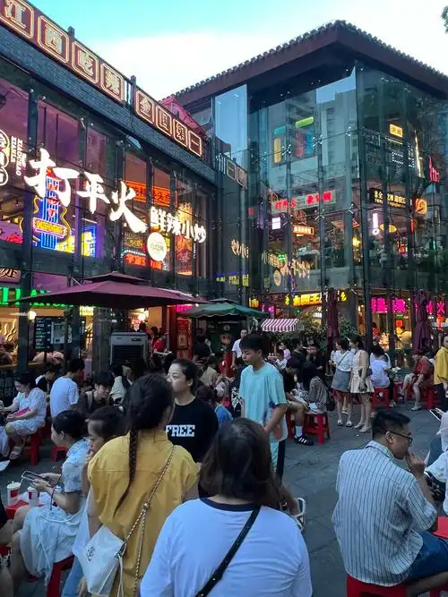  南昌市最好玩的小巷子,藏着2025年最野的烟火气