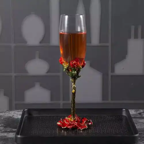  这家私藏的酒馆终于瞒不住了一张小酒杯的照片让你制霸朋友圈