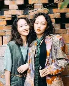  疯产姐妹