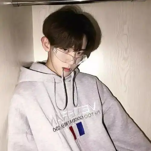  头像保持热爱,奔赴山海