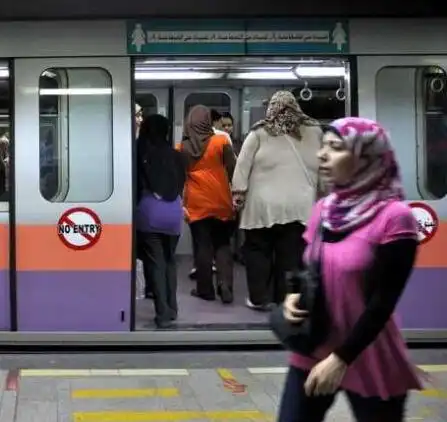  全球只对女性开放的地方巴西女性专属车厢