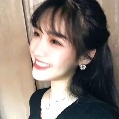  阳光爱笑开朗女生头像恶作剧之吻