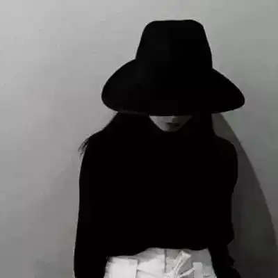 头像女高冷霸气真人戴口