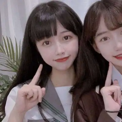  抖音最火闺蜜头像2020双人同一张一人一半拼接头像