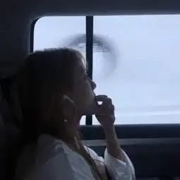  女生头像简单气质美微信美女头像清晰气质
