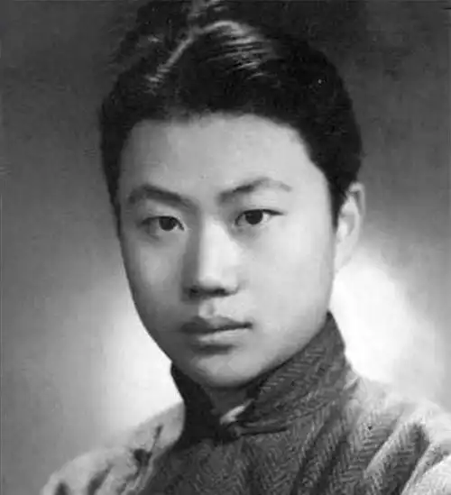  妻子花22年治疗他的精神疾病,晚年王元化我成就事业,她成就我