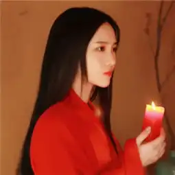2018年女生头像真人红衣