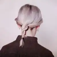  好看的侧面欧美女生头像意境有feel的欧美风头像