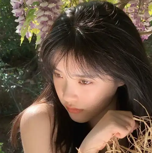  真人女生头像太久没有和对方说话,都已经忘了曾经彼此是多么