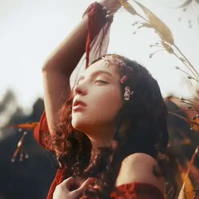 微信头像女真人高冷暗黑