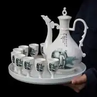  白酒图片大全真实照片酒杯