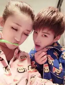  谁可以把这张图片切割成八张有的请切割好了发给我谢谢联系方式qq494870227